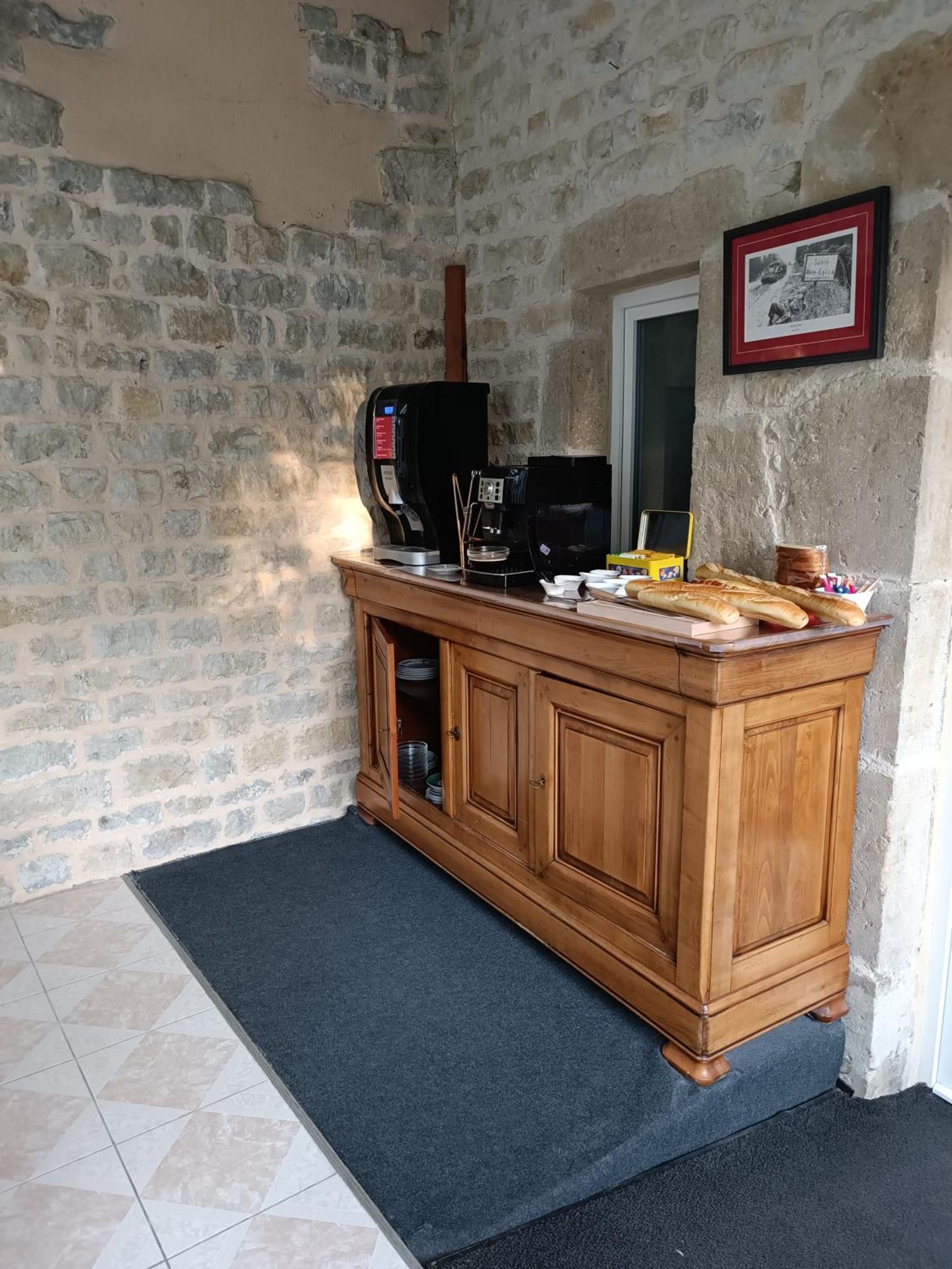 Chambres D'Hotes De L'Eglise Sainte-Mere-Eglise Bagian luar foto